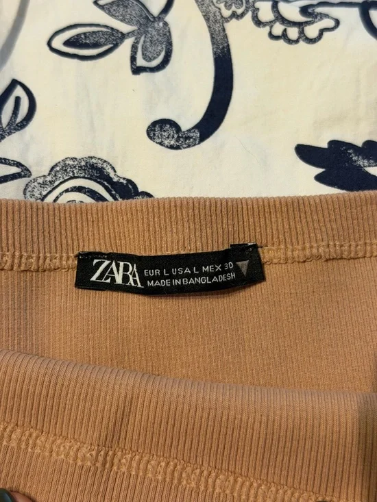 Zara Camel/Tan Ribbed Top - Picture 2 of 2